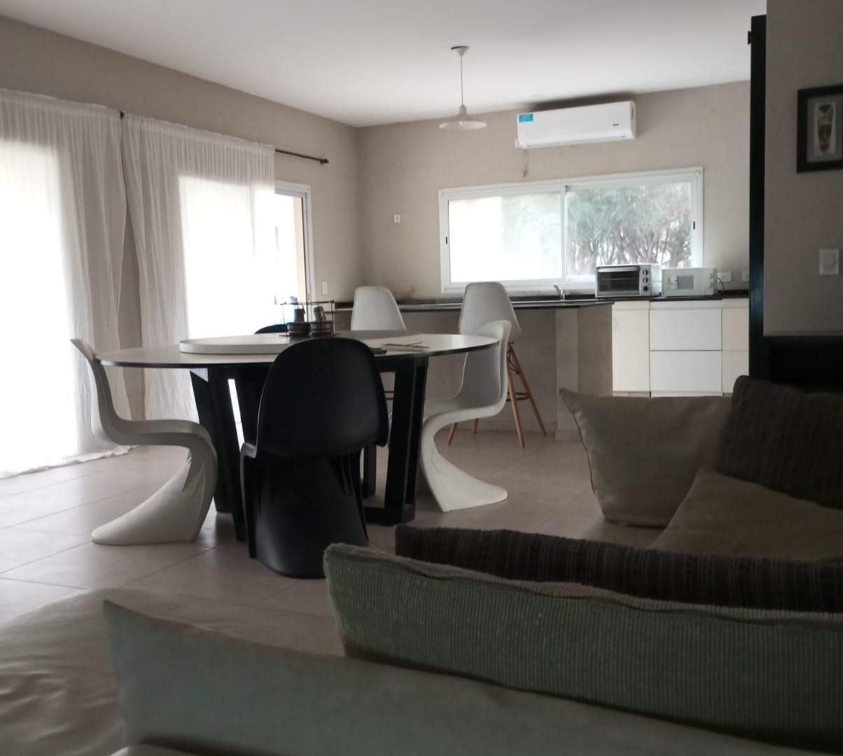 Foto de Venta o Permuta de Casa Barrio Privado El Cantón Zona Norte, imagen 3