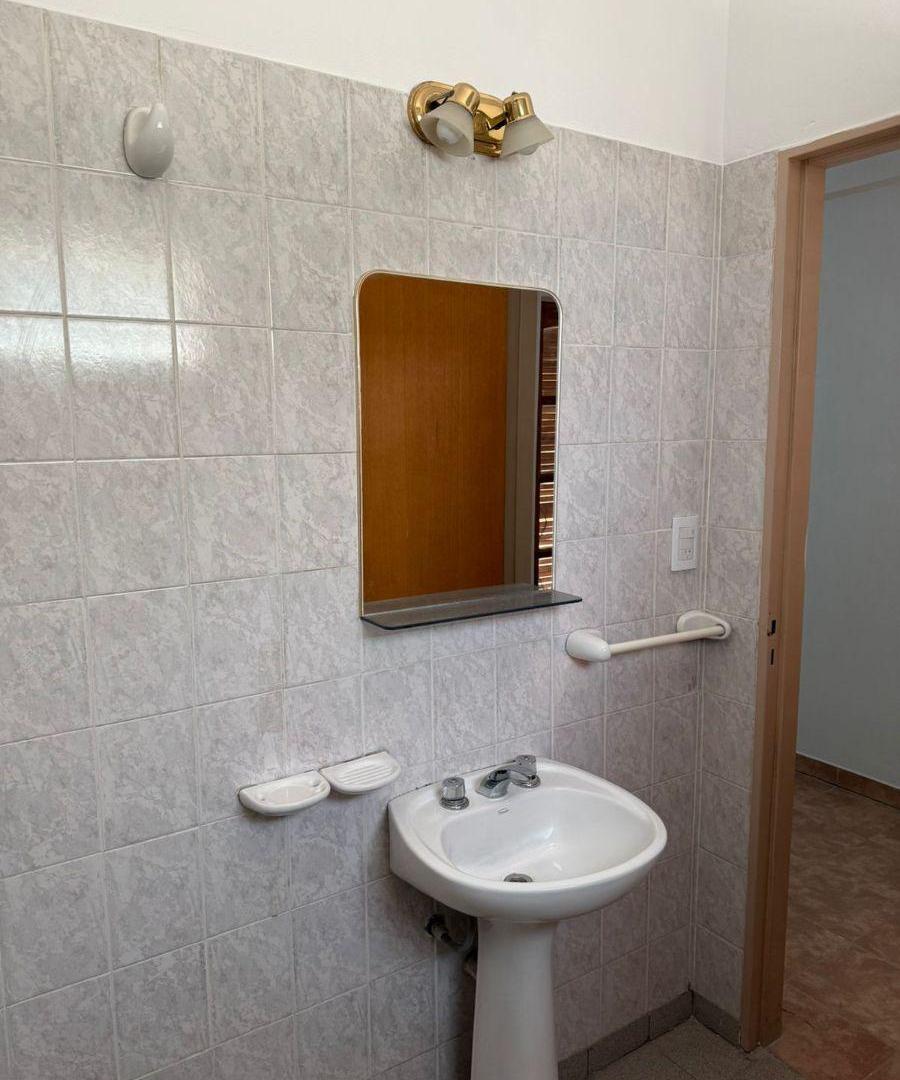Foto de INMUEBLE EN ALQUILER APTO OFICINAS Y CONSULTORIOS, imagen 2