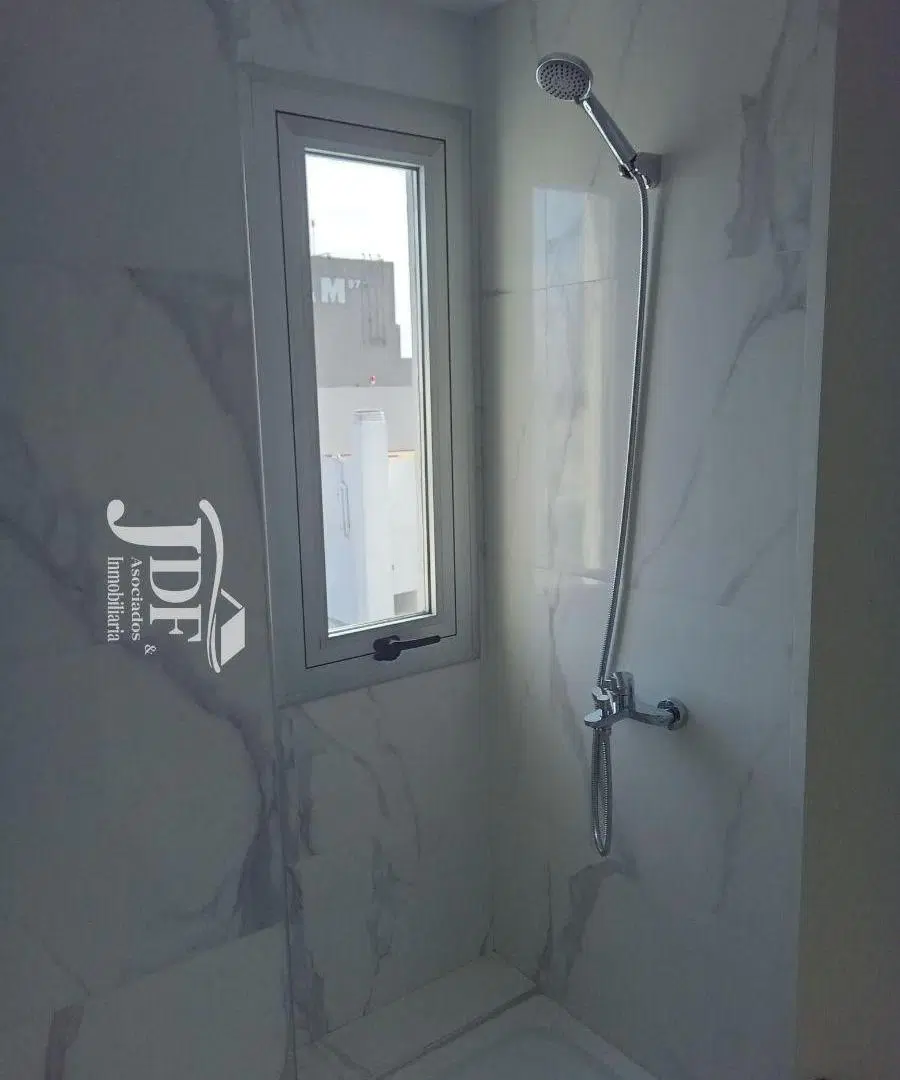 Departamento a estrenar sobre Bv con Sum y piscina 1