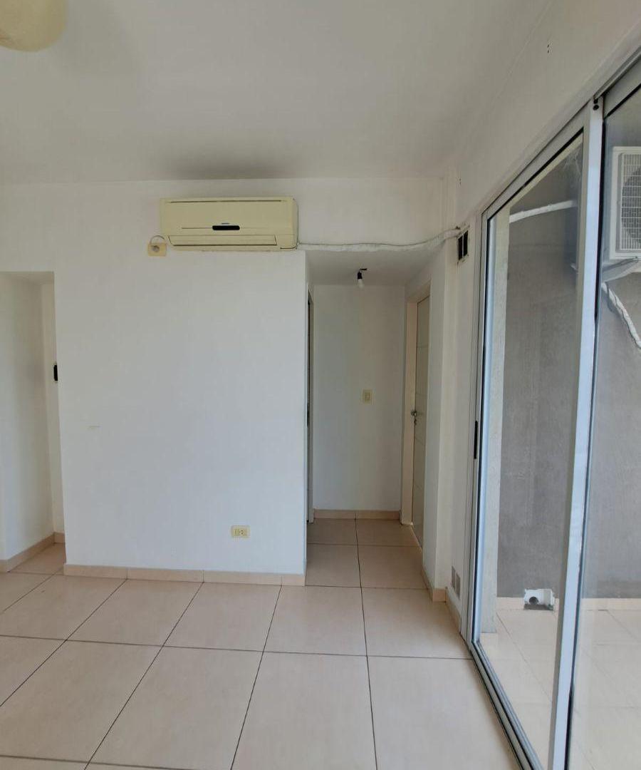 Foto de Departamento en alquiler en Lanús – Calle Salta, imagen 3