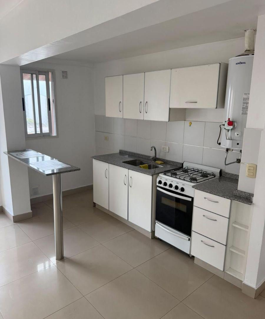 Foto de DEPARTAMENTO 2 AMBIENTES CON BALCÓN, imagen 5