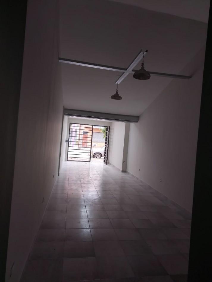 Foto de ALQUILER LOCAL COMERCIAL UBICACION PRIVILEGIADA, imagen 4