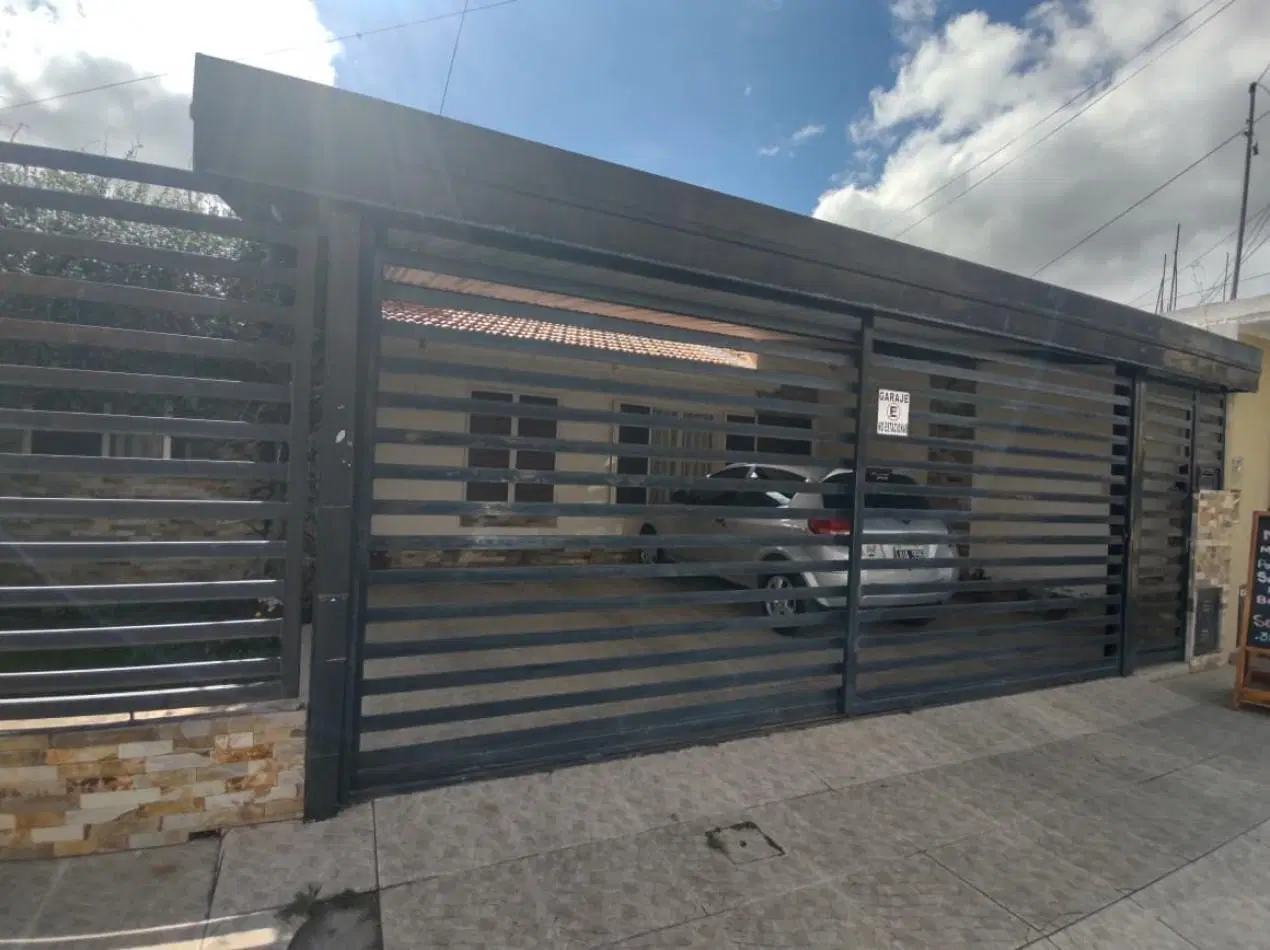 ESPECTACULAR CASA EN VENTA ZONA SUR BARRIO SAN CARLOS 4