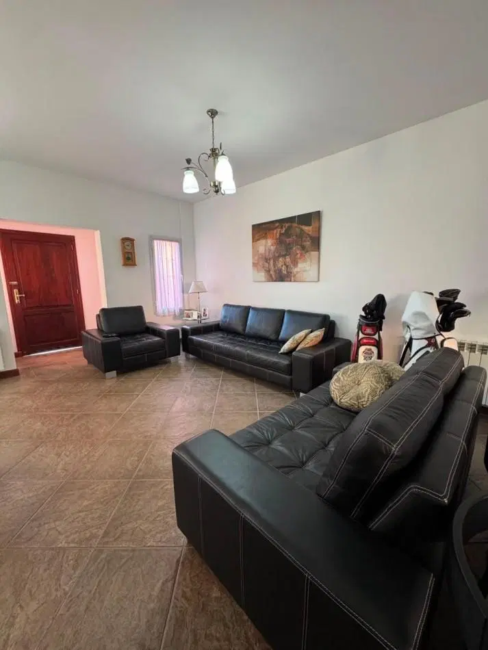 HERMOSA CASA TRES PLANTAS MEJOR ZONA DE TRES CERRITOS 3
