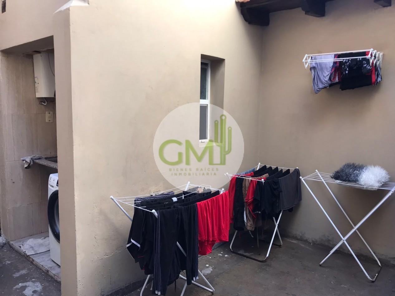 Foto de CASA 4 DORMITORIOS CON AMPLIO QUINCHO EN BARRIO EL HUAICO, imagen 4