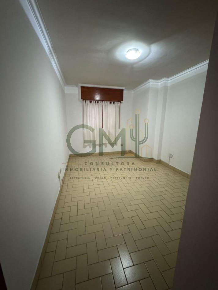Foto de Inmejorable ubicacion. Departamento centrico, imagen 2