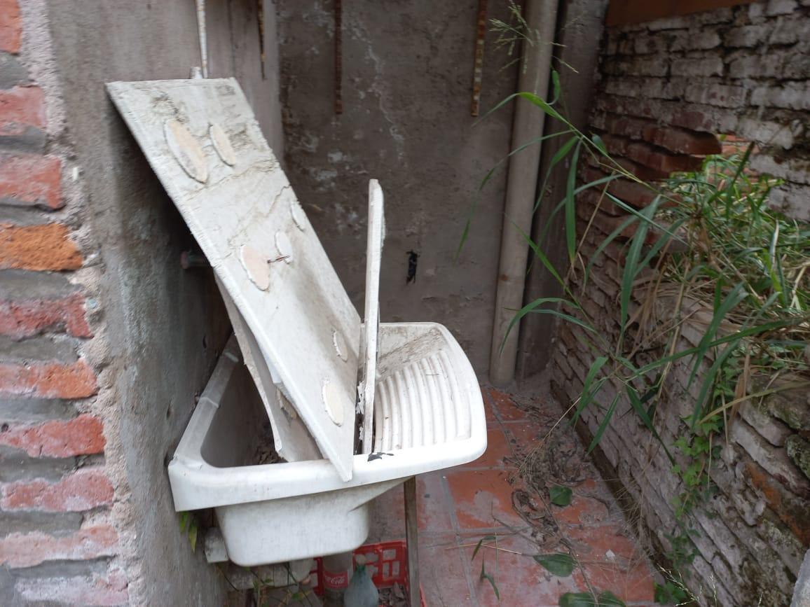 Casa a Refaccionar o Demoler en Venta - B° Sur 5