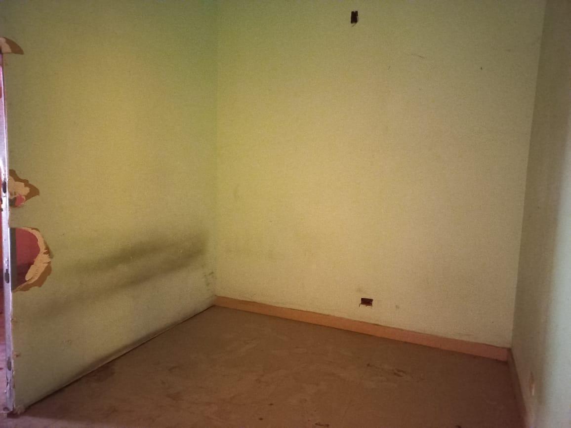 Casa a Refaccionar o Demoler en Venta - B° Sur 1