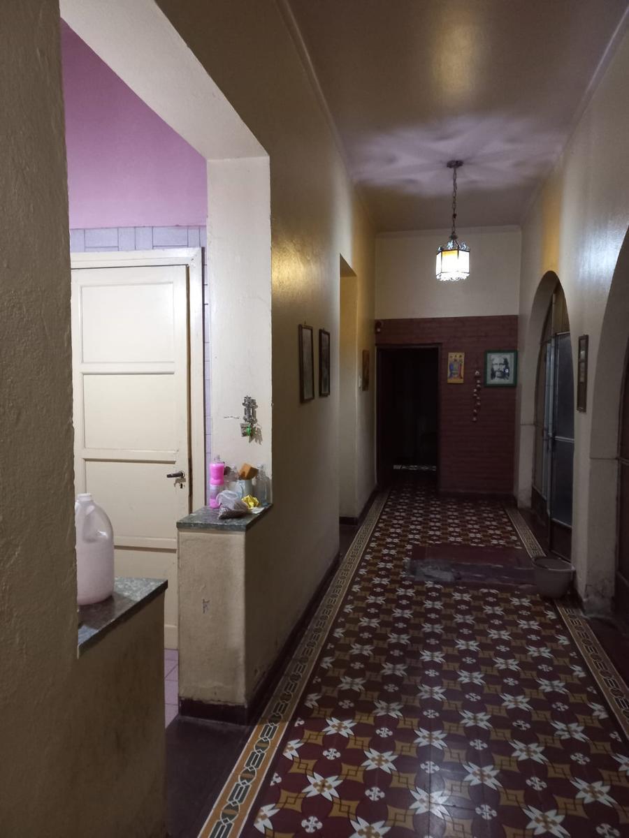 Casa a Demoler o Refaccionar en Venta - Zona Plazoleta Mitre 4
