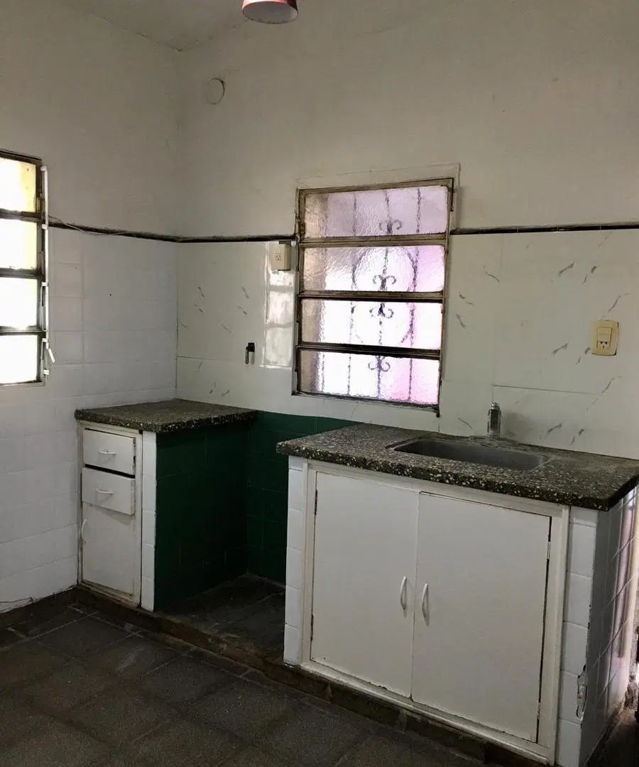 Casa esquina en alquiler B° APEM LAS TALITAS 8