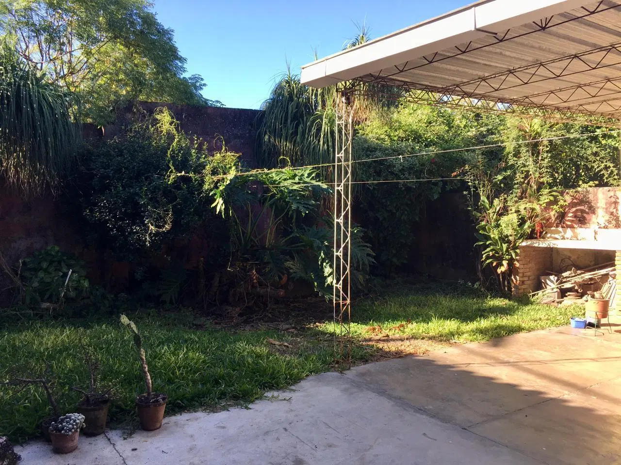 Casa esquina en alquiler B° APEM LAS TALITAS 3