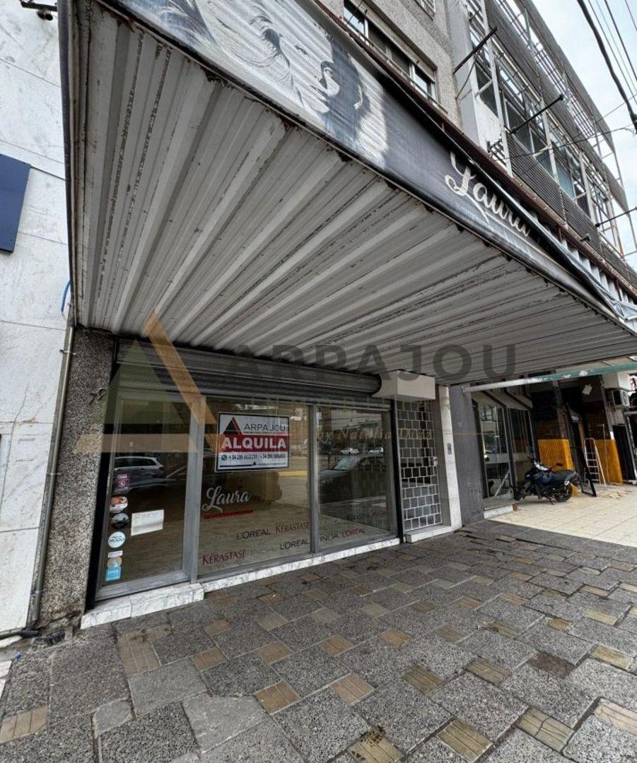 LOCAL COMERCIAL - CARLOS H RODRIGUEZ - NEUQUEN