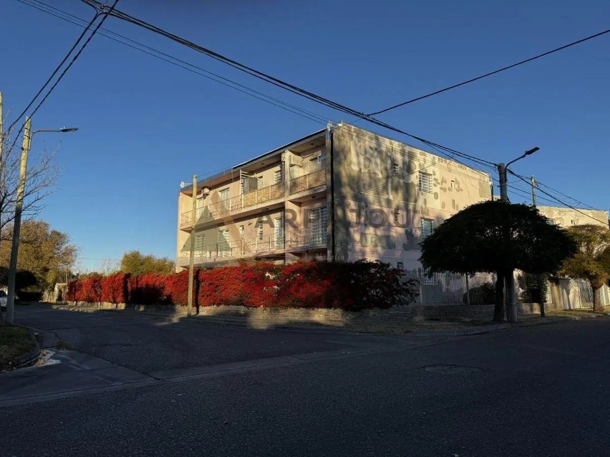 DEPTO 2 DORM - CORRIENTES Y SAN ANTONIO - NEUQUEN 3