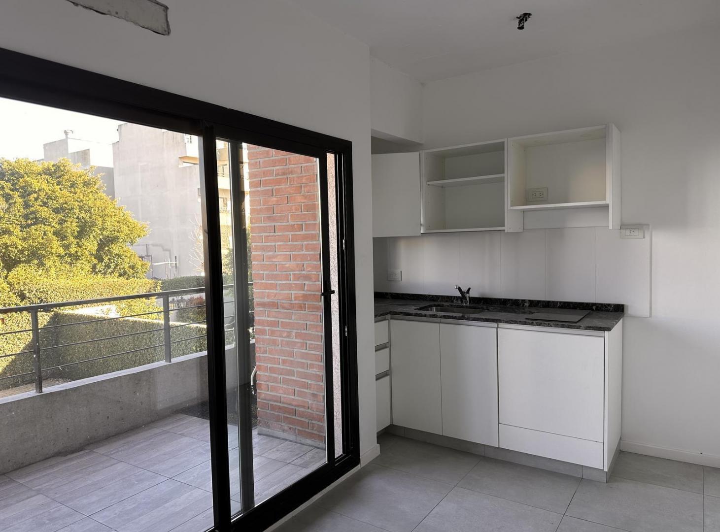 Foto de Departamento 2 ambientes a estrenar con patio, balcón y cochera, imagen 2