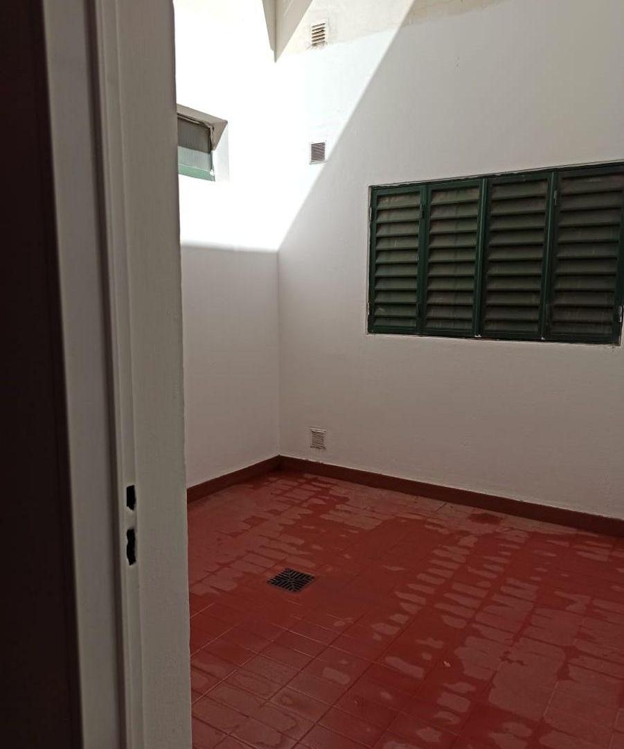 Foto de B° Güemes - BELGRANO 910 Dpto. de 1 Dorm PB con Patio -, imagen 5