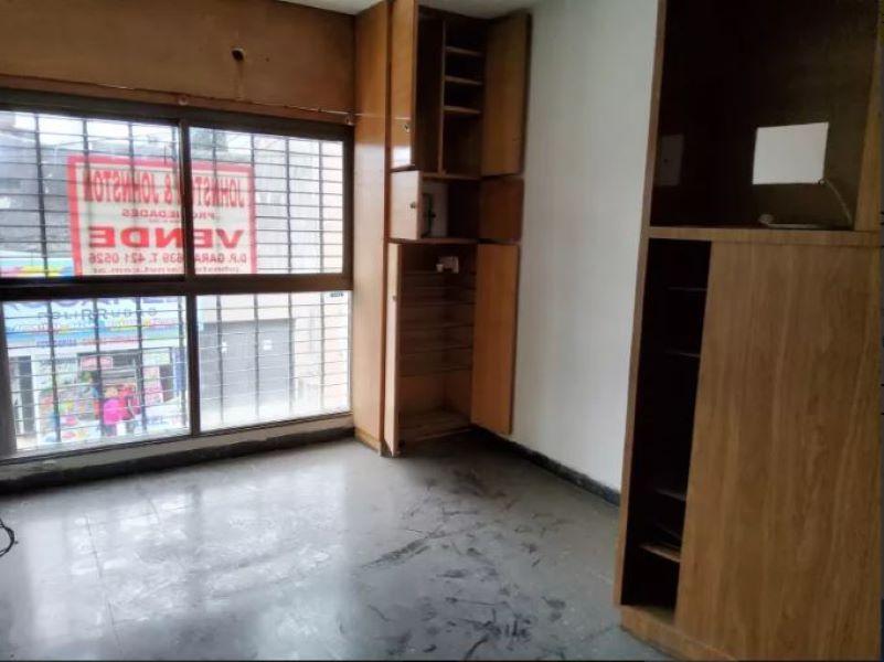 Dueño Vende Local, Muy Luminoso en Zona Comercial en Concordia 5