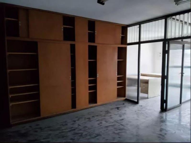 Dueño Vende Local, Muy Luminoso en Zona Comercial en Concordia 4