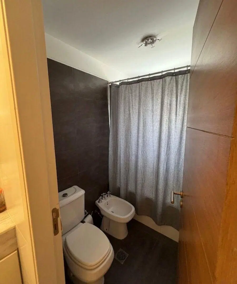 DEPARTAMENTO EN BARRIO BOMBAL 8