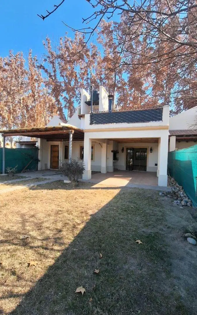 CASA EN LUJAN DE CUYO 1