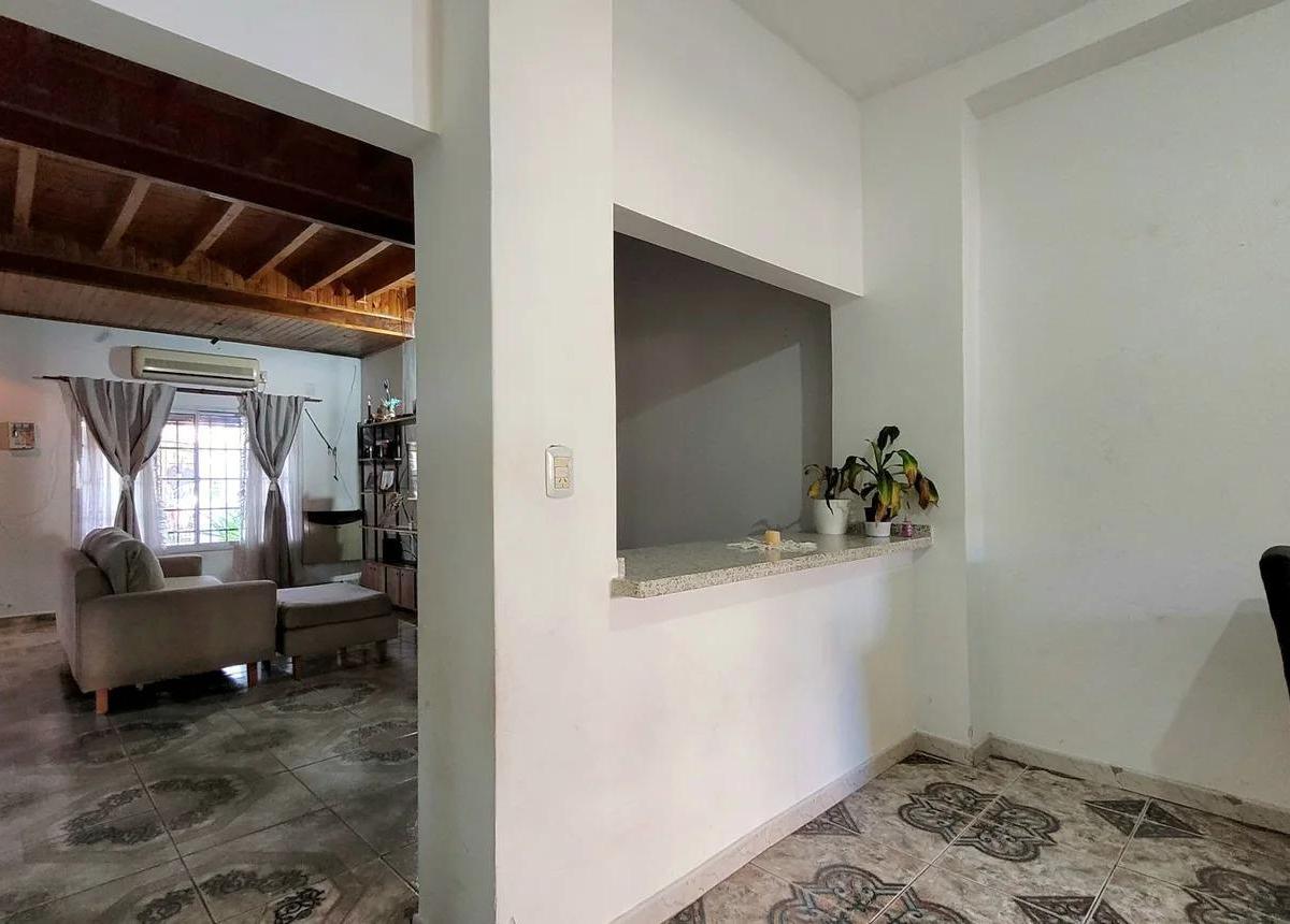 Foto de FINANCIA 40% Chalet de 5 ambientes en zona residencial en Morón, imagen 3