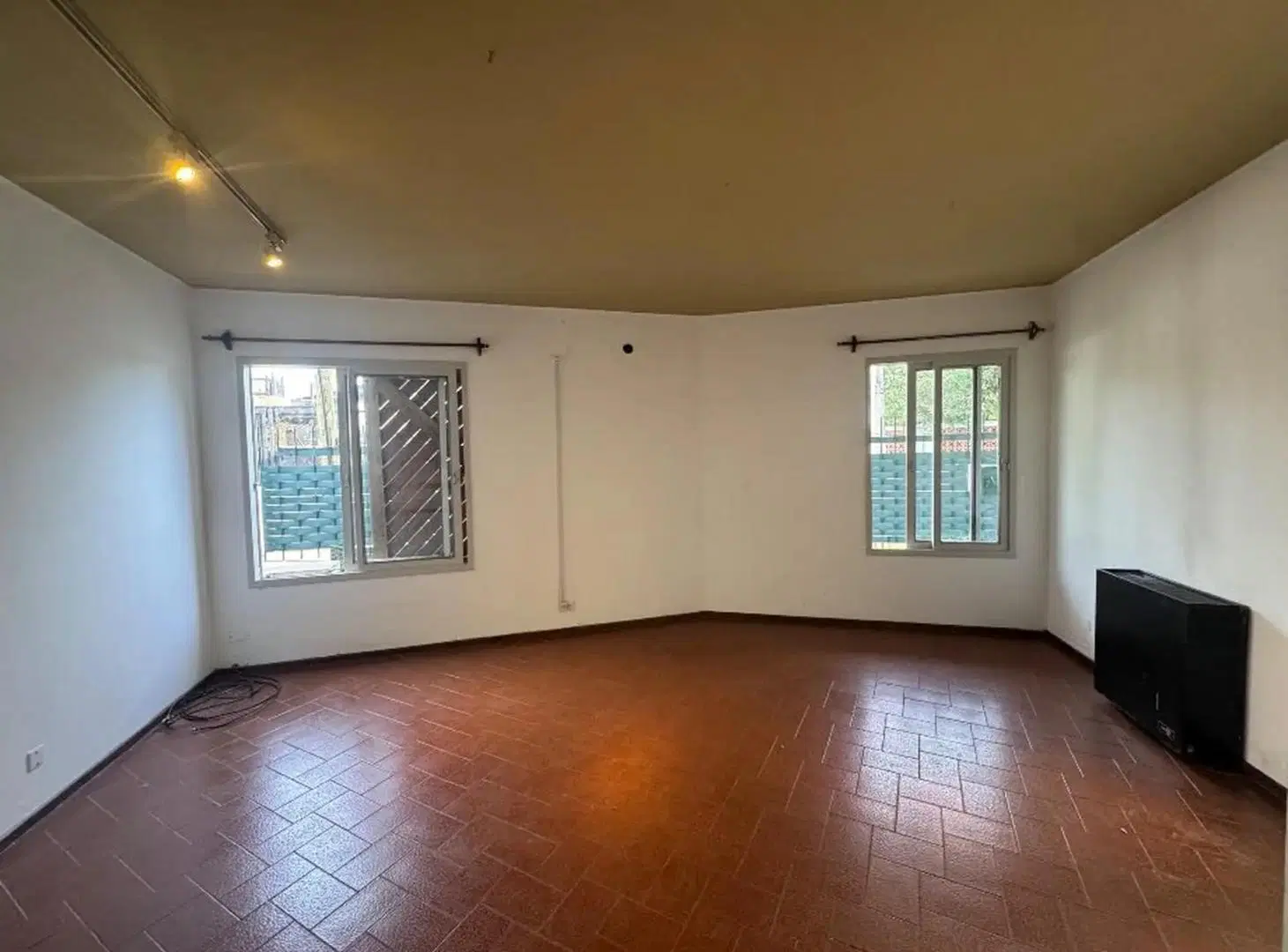casa 4 ambientes cochera y fondito 1