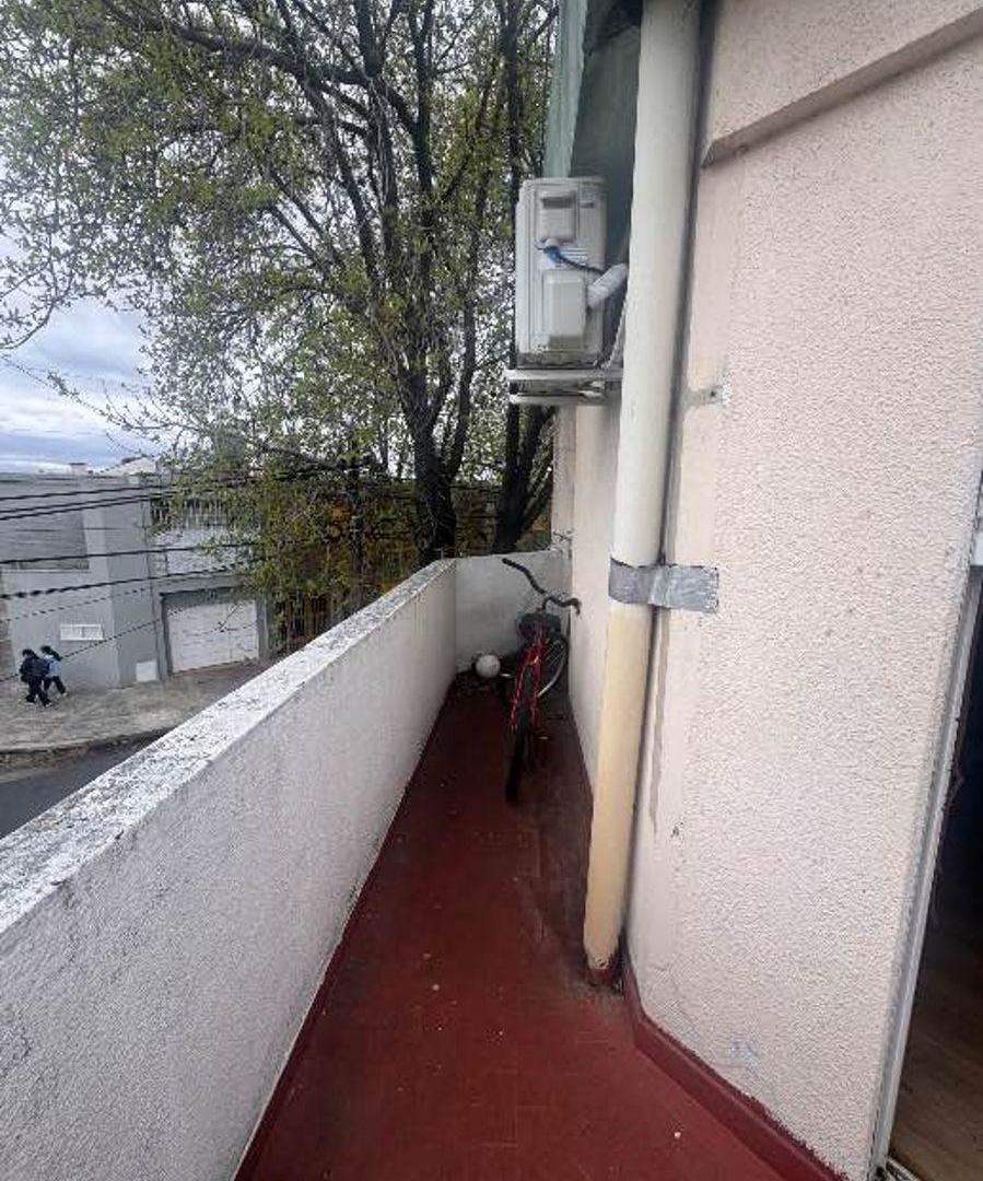 Foto de PH de 69 m² con 2 dormitorios en venta en Haedo, imagen 5