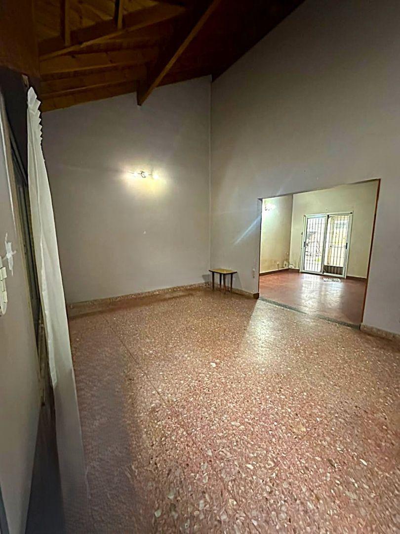Foto de CASA EN LOTE PROPIO EN CASEROS, imagen 2