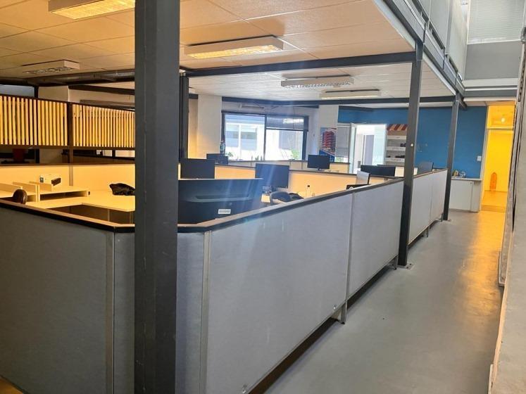 Oficinas con Privados en Alquiler 1500 m Jardin Espinosa - Cordoba 2
