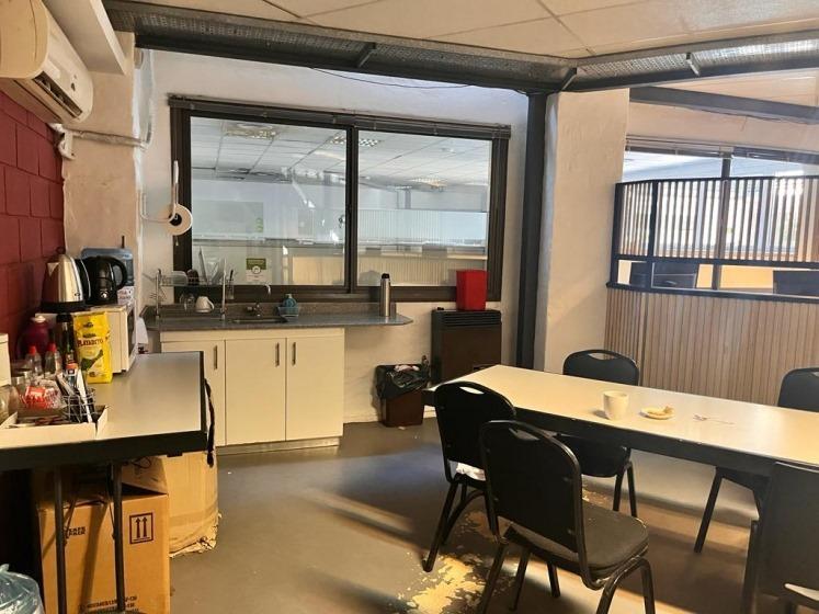 Oficinas con Privados en Alquiler 1500 m Jardin Espinosa - Cordoba 1