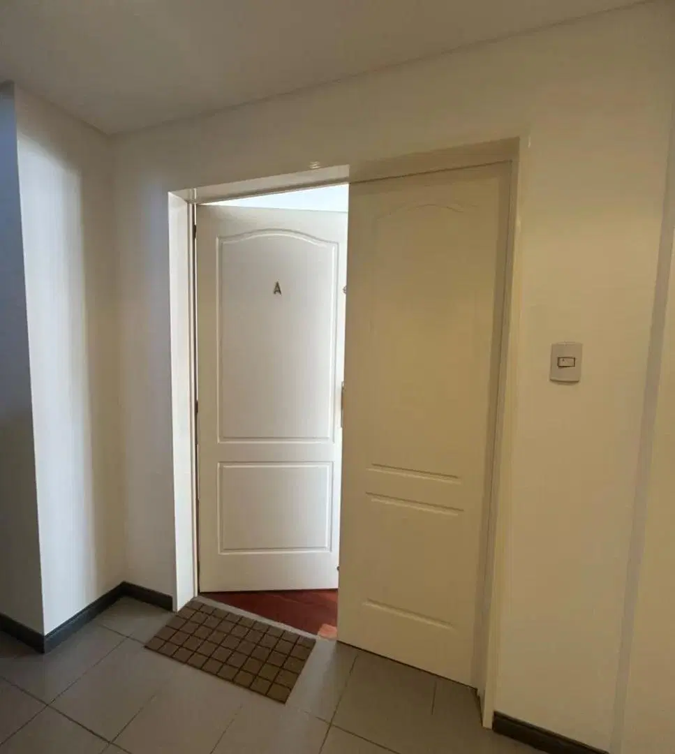 VENTA DEPTO 4 AMBIENTES, 2 BAÑOS, COCHERA 5