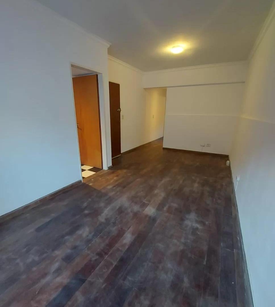 Foto de DEPARTAMENTO 2 AMB- BALCON, imagen 2