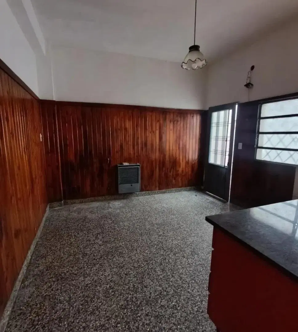 Tipo casa FRENTE, 3 Amb. Terraza 5