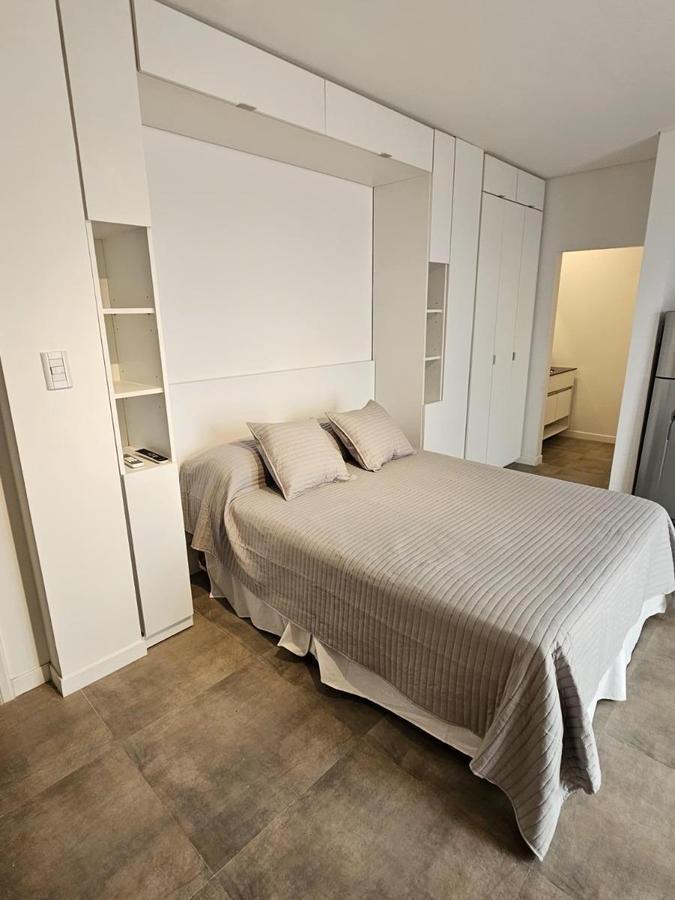 VENTA Hermoso monoambiente con gran patio en Lake Tower, Carlos Paz