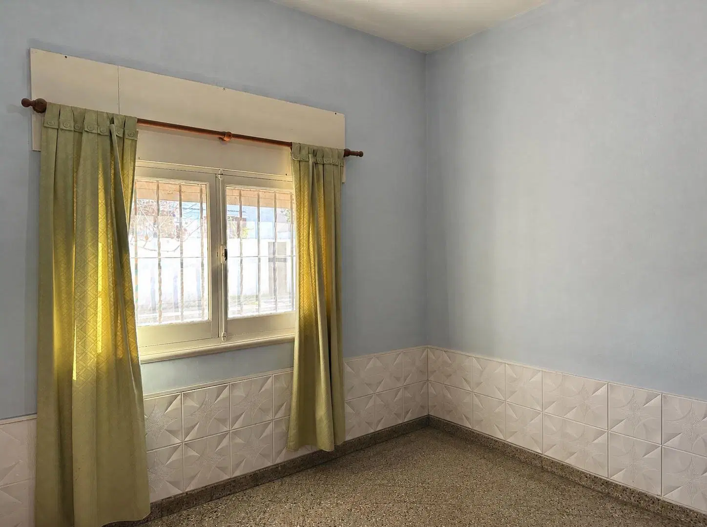Casa en Alta Gracia con local comercial oportunidad 5