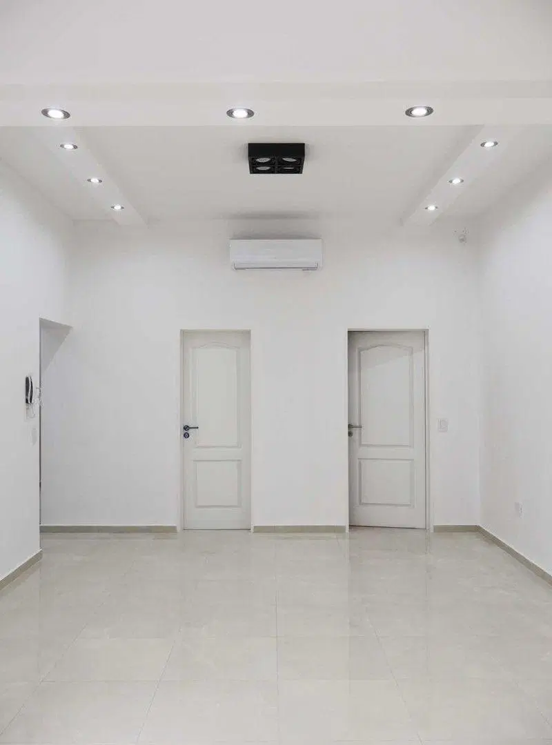 VENTA CASA 4 AMBIENTES C/ COCHERA, PATIO Y TERRAZA 5