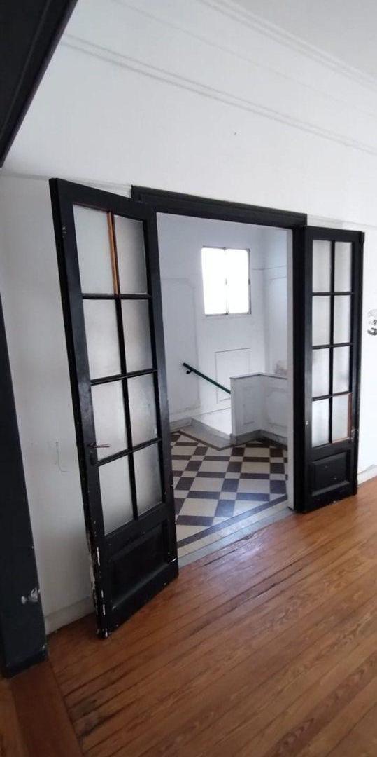 VENTA EN BLOCK DEPÓSITO/LOCAL Y DPTO 4 AMBIENTES