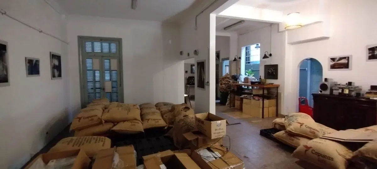 VENTA EN BLOCK DPTO CON IMPORTANTE DEPÓSITO/LOCAL 2