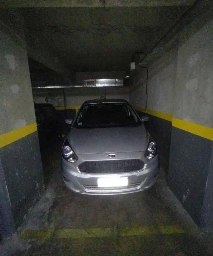 VENTA COCHERA CUBIERTA EN PALERMO 4