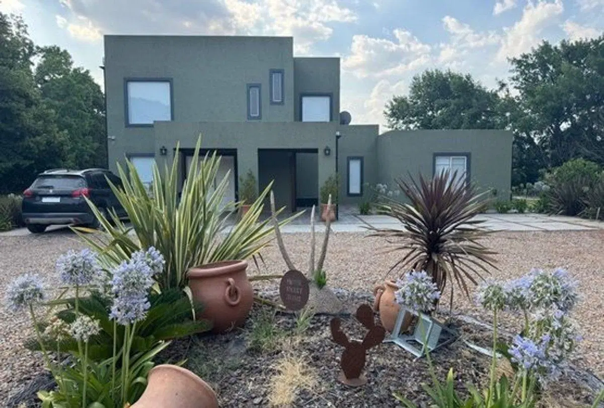 VENTA CASA 4 AMB CON PILETA COUNTRY LUJAN 4