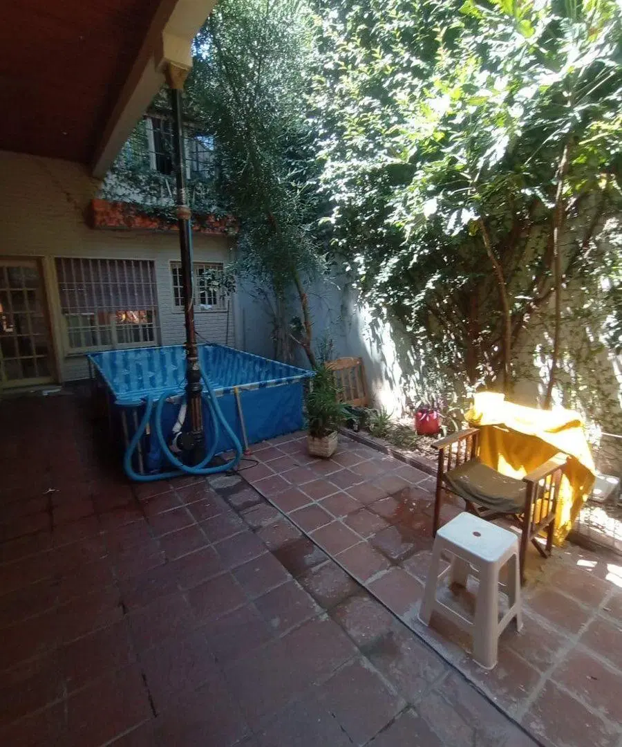VENTA CASA EN 2 PLANTAS C/COCHERA FLORESTA NORTE 2