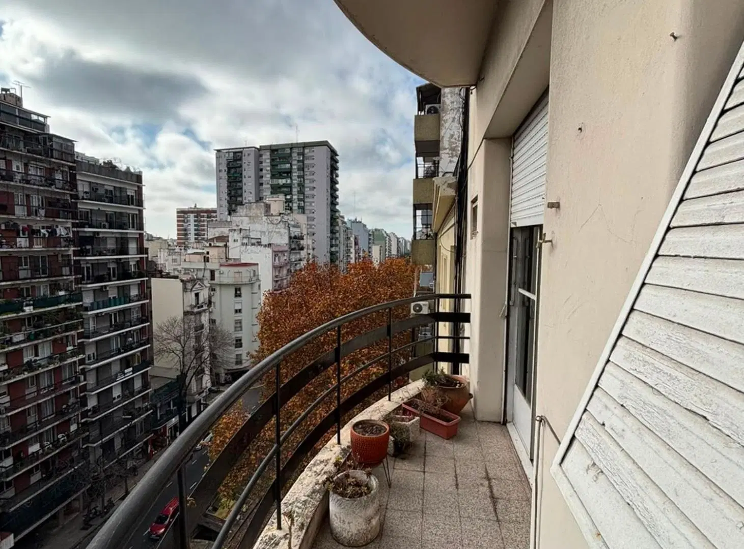 VENTA DTO. 3 AMB. AL FTE. CABALLITO C/DOBLE BALCON 3