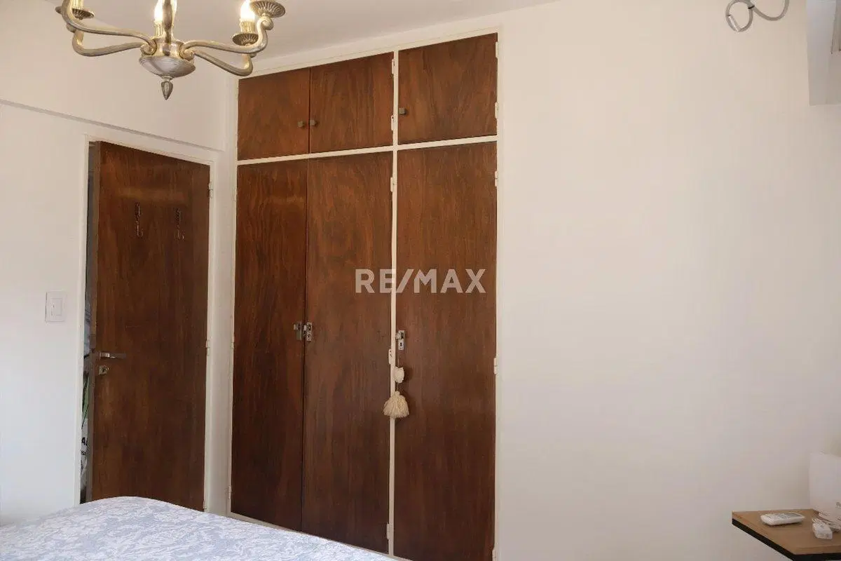 VENTA DPTO. FLORES 3 AMBIENTES CON DEPENDENCIA. 3