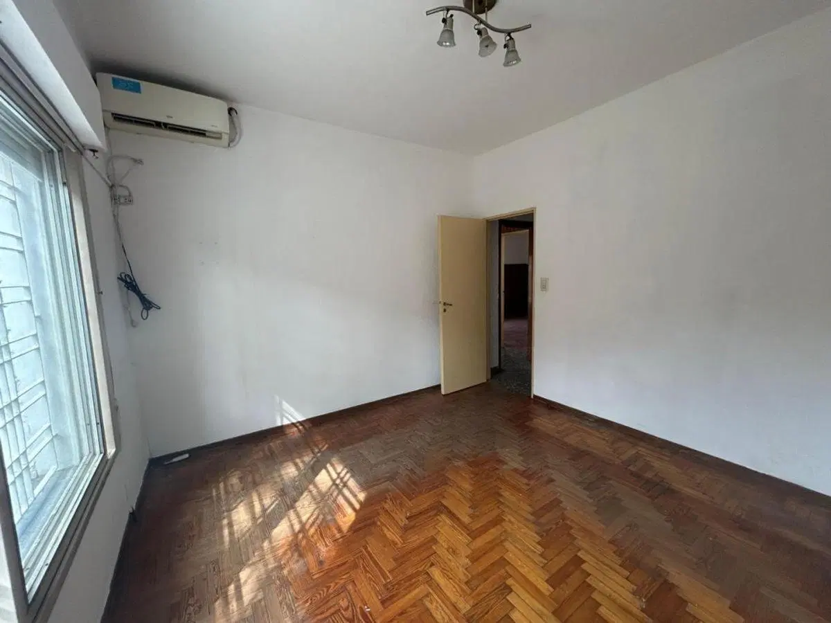 VENTA EXCELENTE PH AL FTE. PATIO S/EXP.  V. MAIPU 5