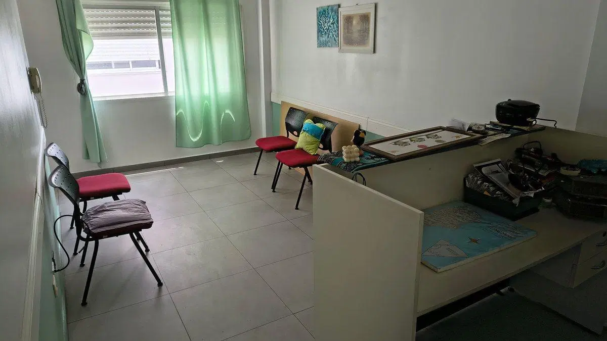 VENTA DEPARTAMENTO 3 AMBIENTES C/BALCON - CASEROS 4