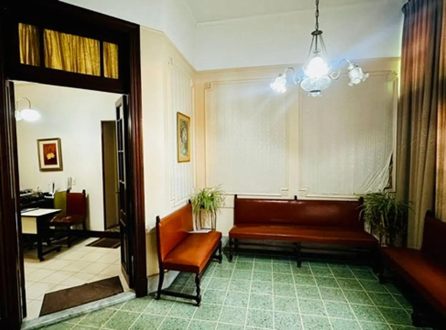 VENTA CASA 5 AMBIENTES C/PATIO - MONTE CASTRO 2