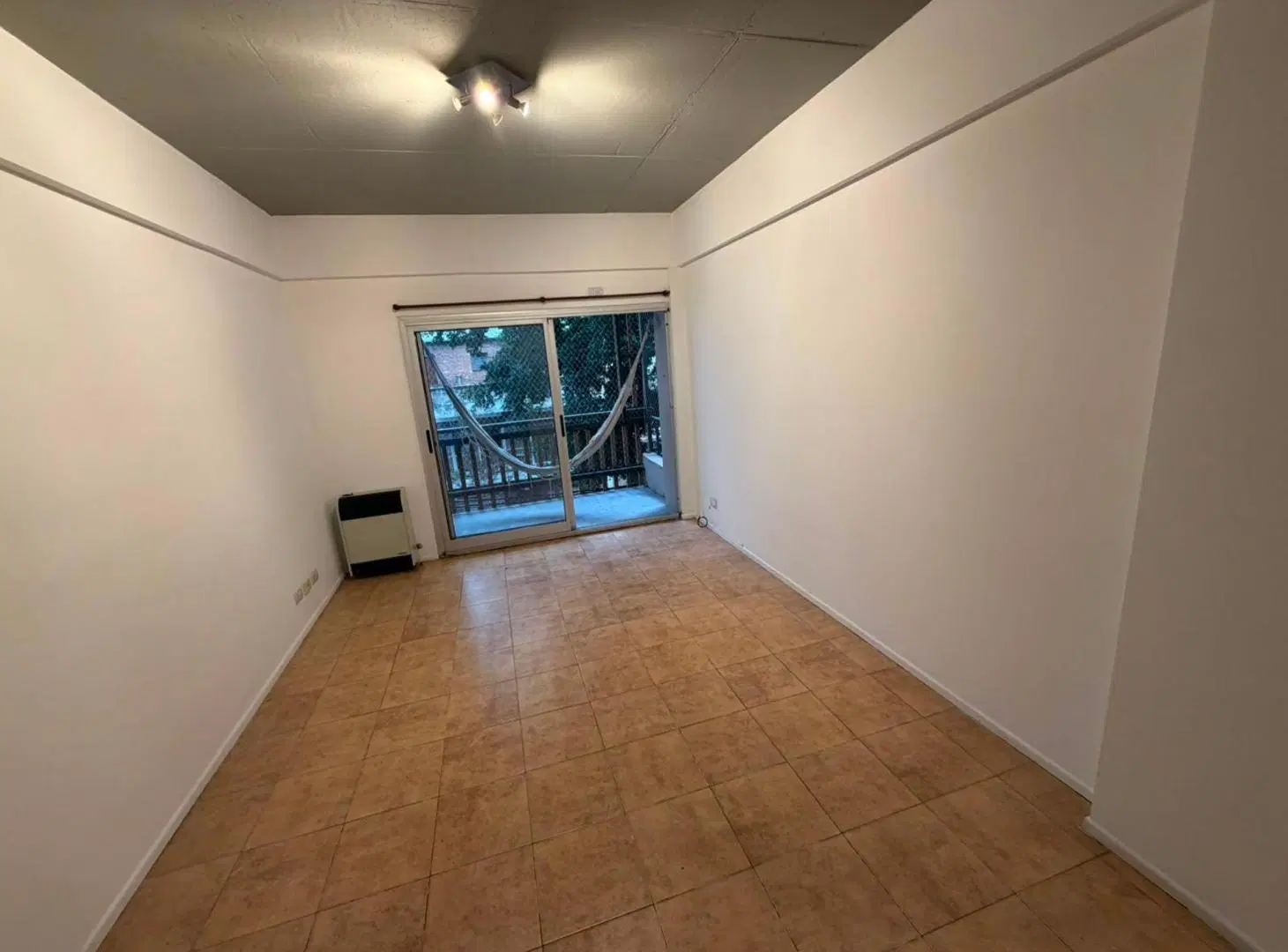 Alquiler Departamento 2 Ambientes C/Cochera Desc 4