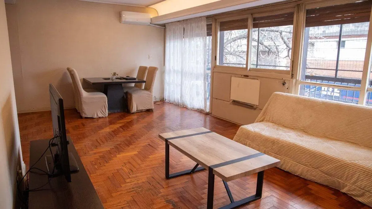 DEPARTAMENTO PISO 4 AMBIENTES EN VENTA FLORESTA 4