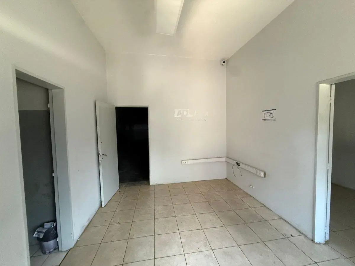 GALPON / DEPOSITO EN ALQUILER 400 M2  - BOEDO 3