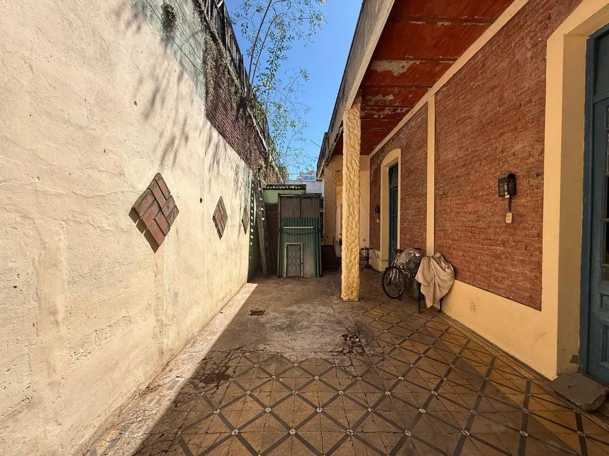 VENTA LOTE HASTA 4 PISOS VILLA LURO 2