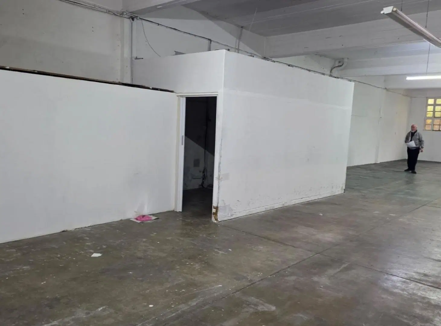 ALQUILER IMPORTANTE DEPOSITO - LINIERS 3